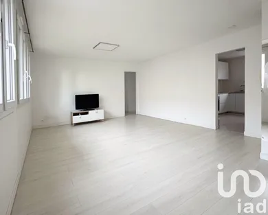 Apartment at Le Pecq (78230)