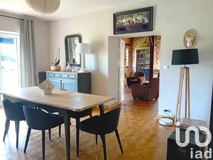 Maison de campagne à Villiers-Charlemagne (53170)