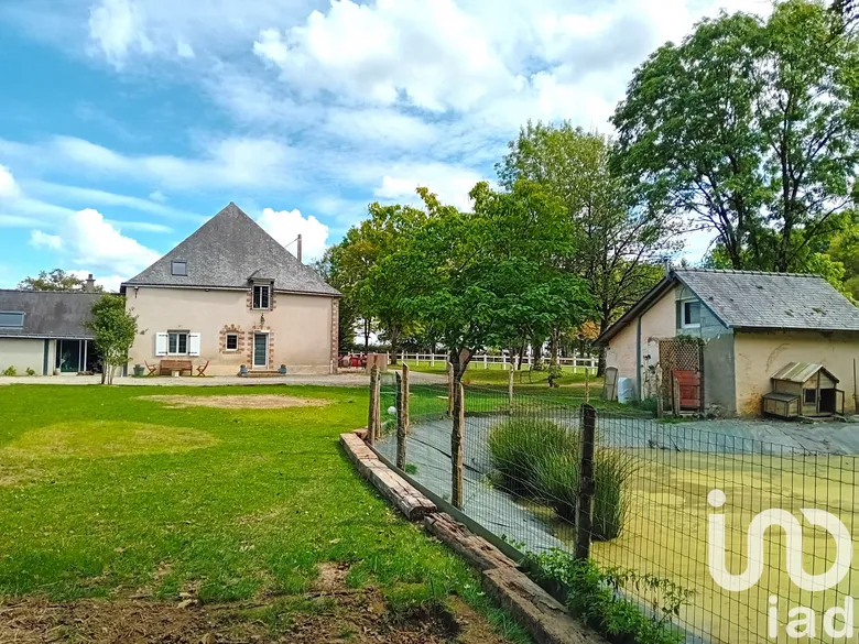 Maison 8 pièces 200 m² · à Villiers-Charlemagne · 200 m² · 341 500 €