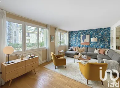 Apartment at Paris (75017)