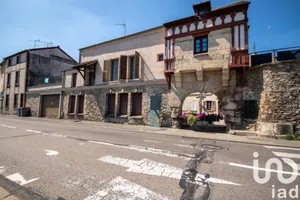 Building at Mantes-la-Jolie (78200)