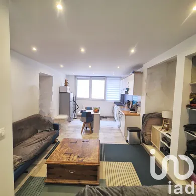 Building at Veynes (05400)