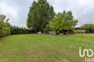Land at Saint-Romain-la-Virvée (33240)