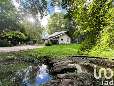 Architectural house at Flagey-Echézeaux (21640)