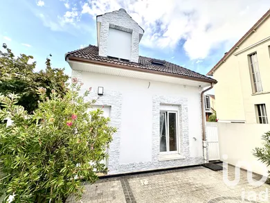 Maison traditionnelle à Houilles (78800)