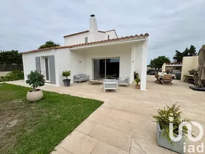 Maison d'architecte à Bompas (66430)