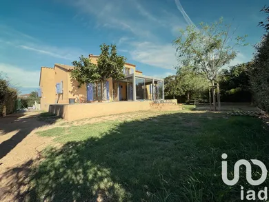 Traditional house at Pia (66380)