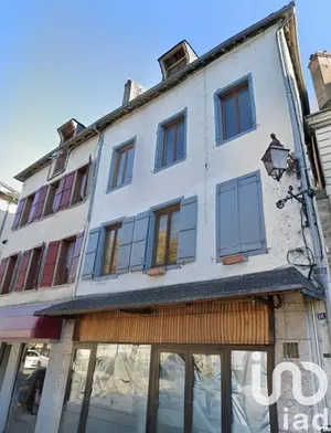 Building at Terrasson-Lavilledieu (24120)