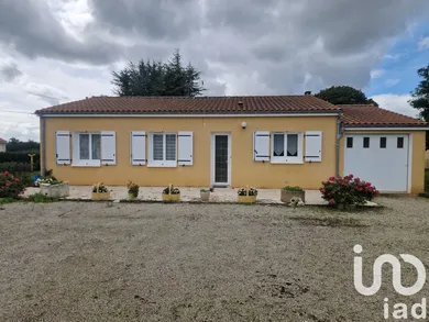 House at La Rochette (16110)