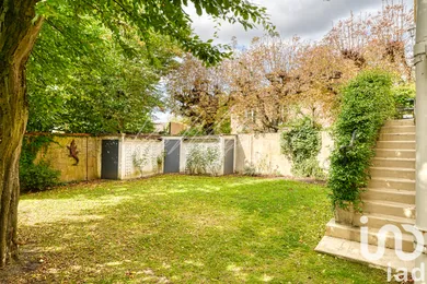 Traditional house at Le Vésinet (78110)