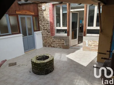 Village house in LASSAY LES CHATEAUX (53110)