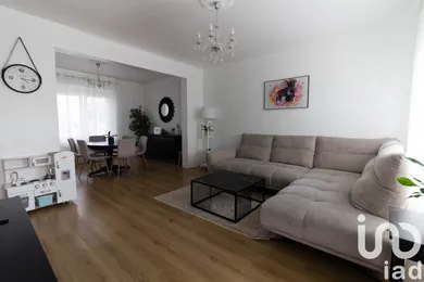 Maison de ville à Châteauneuf-la-Forêt (87130)