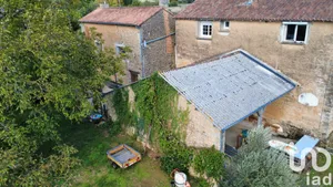 Maison de village à Iteuil (86240)
