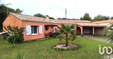 Maison à Vouillé (79230)