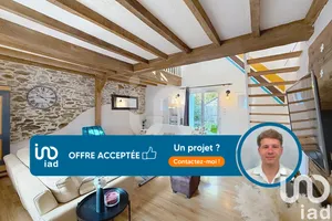 Traditional house at Campbon (44750)