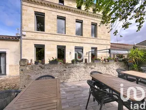 Mansion at Pauillac (33250)