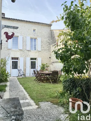 Village house at Vibrac (16120)