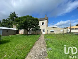 Village house at Ménigoute (79340)