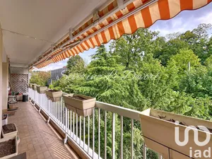 Apartment at Montmorency (95160)
