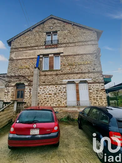 Building in Pommeuse (77515)