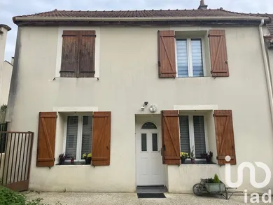 Townhouse in Saint-Pathus (77178)