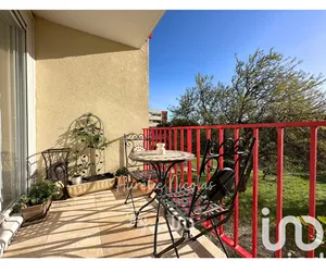 Apartment at Villeneuve-lès-Avignon (30400)