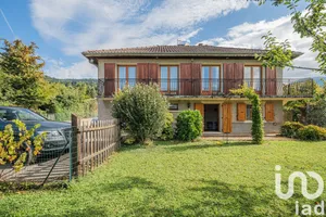 House at Herbeys (38320)