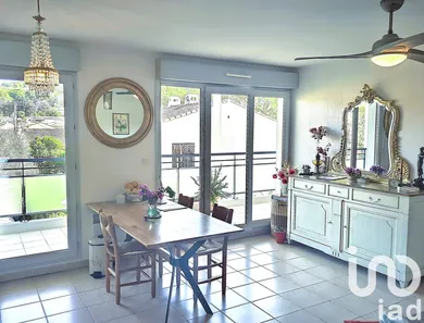 Apartment at Saint-Chamas (13250)