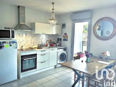 Apartment in Saint-Chamas (13250)