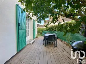 Apartment at Dammarie-lès-Lys (77190)