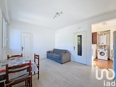 Apartment in Villejuif (94800)