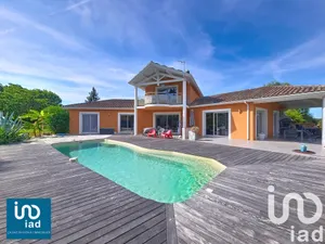 Maison d'architecte à Saint-Jean-Poutge (32190)