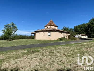 Maison à Gourdon  (46300)