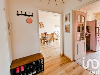 Apartment in Yerres (91330)