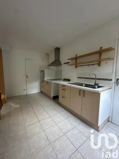 Apartment in Palaiseau (91120)