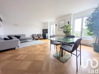 Appartement à Versailles (78000)