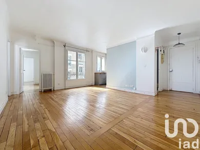 Apartment at Asnières-sur-Seine (92270)