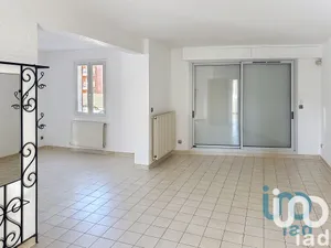 Apartment in Bagnols-sur-Cèze (30200)