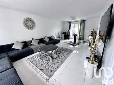 Traditional house at herblay sur seine (95220)