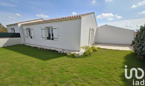 House at Saint-Pierre-d'Oléron (17310)