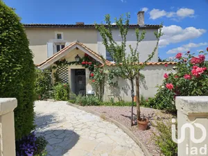 Maison de ville à Châteauneuf-sur-Charente (16120)