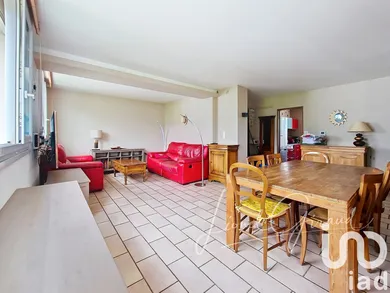 Apartment in Grenoble (38100)
