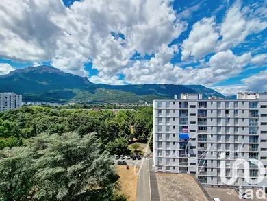 Apartment in Grenoble (38100)