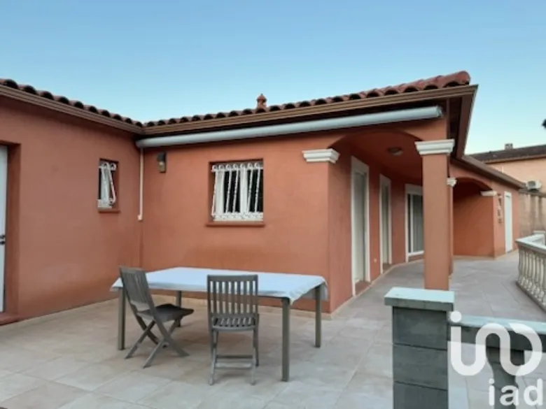 Maison 7 pièces 183 m² · à Cuers · 183 m² · 689 000 €