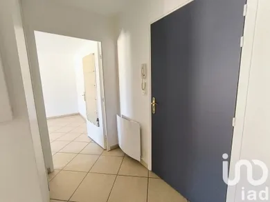 Apartment in Pontault-Combault (77340)