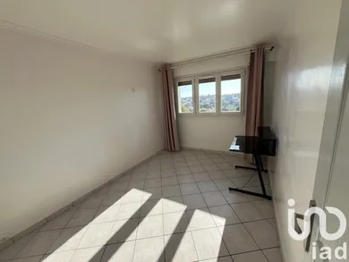 Apartment in Chilly-Mazarin (91380)