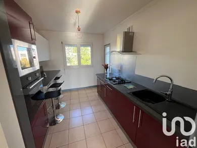 Apartment in Chilly-Mazarin (91380)