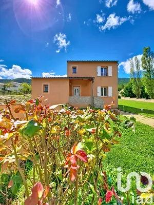 Traditional house in Les Omergues (04200)