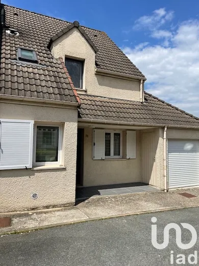 Maison traditionnelle à Saint-Fargeau-Ponthierry (77310)