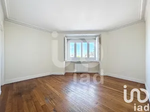 Apartment at Maisons-Laffitte (78600)